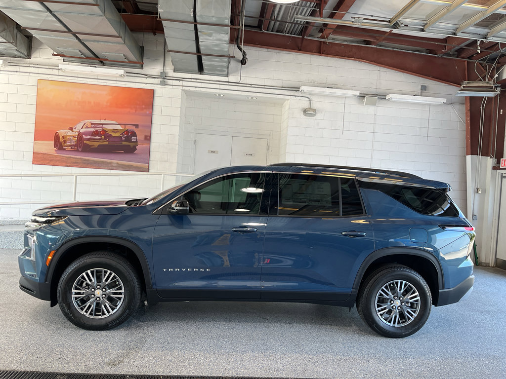New 2026 Chevrolet Traverse LT FWD image 5