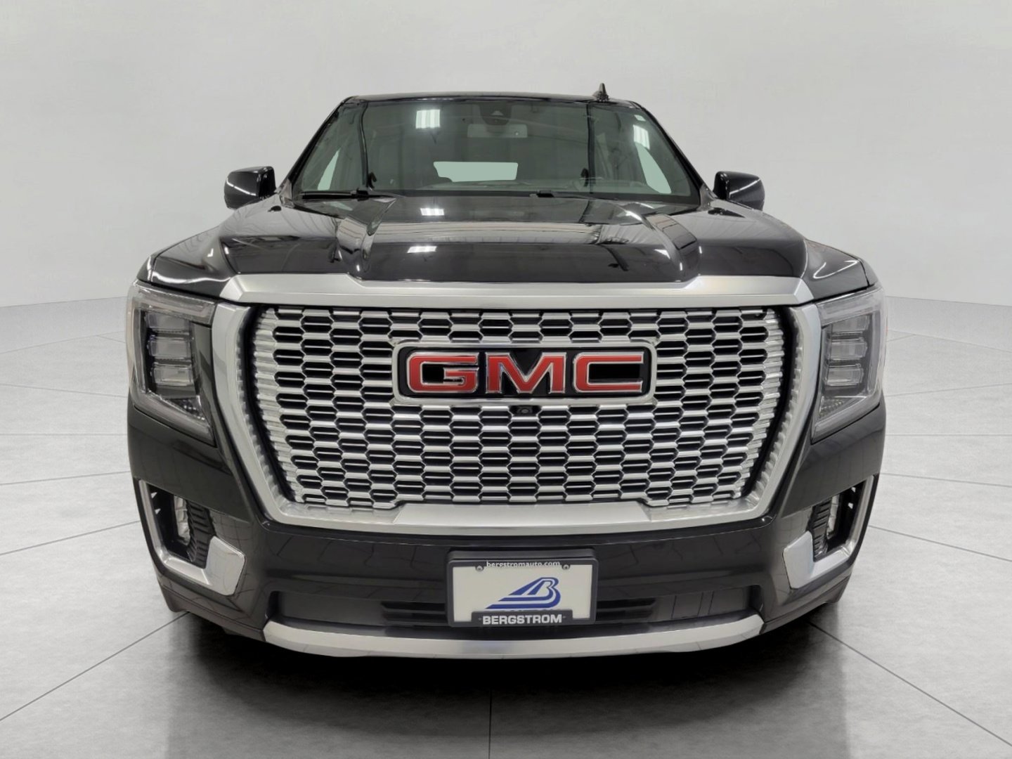 Used 2022 GMC Yukon XL Denali image 13