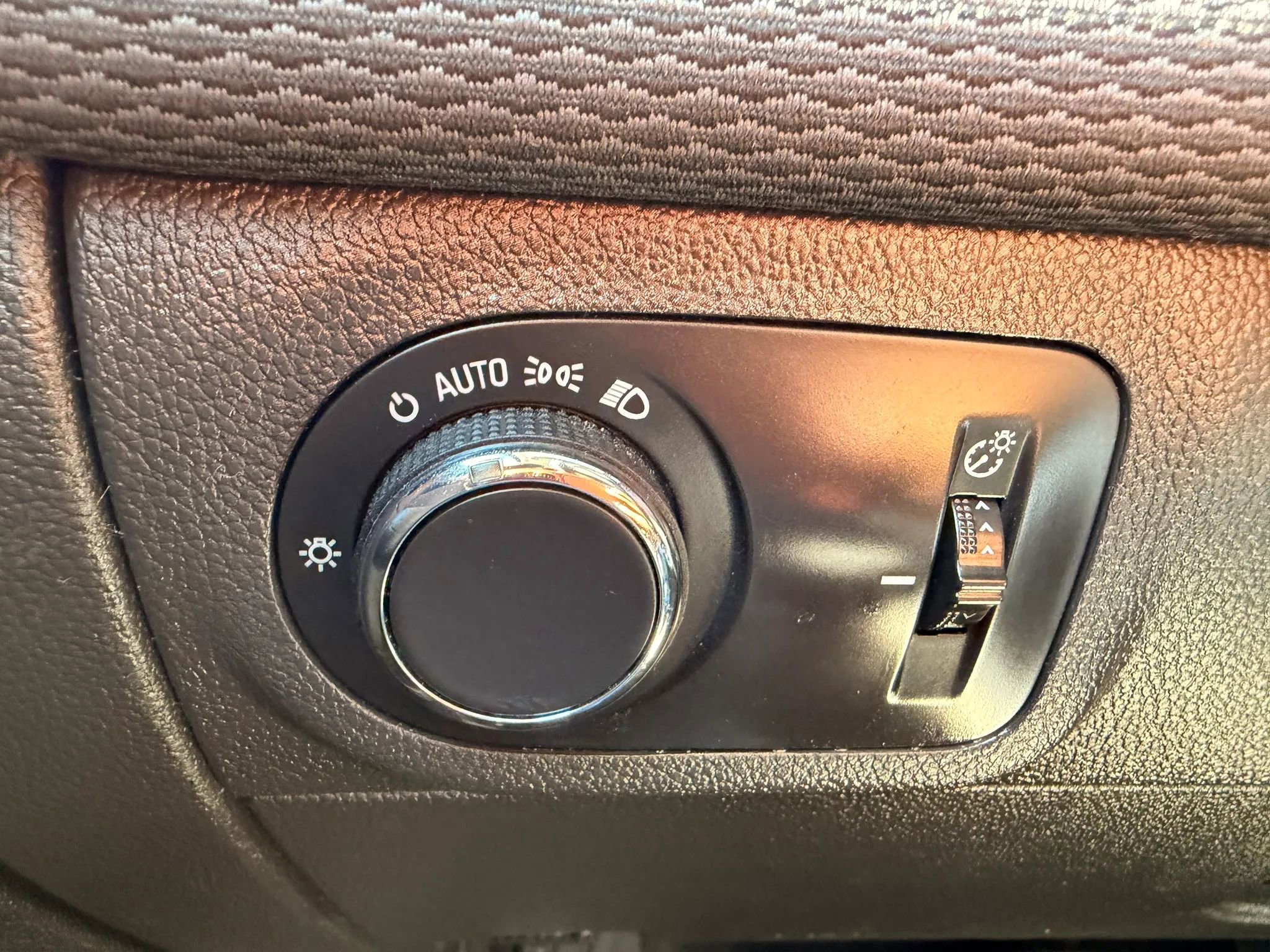 Used 2016 Chevrolet Cruze LS image 16