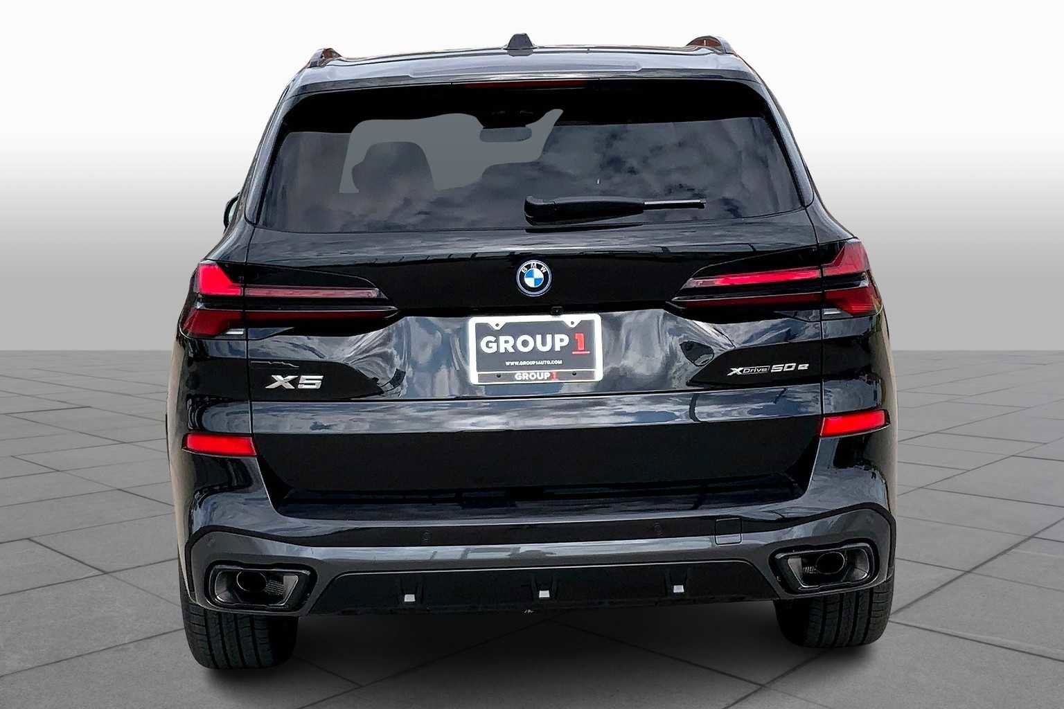 New 2026 BMW X5 xDrive50e w/ M Sport Package image 4