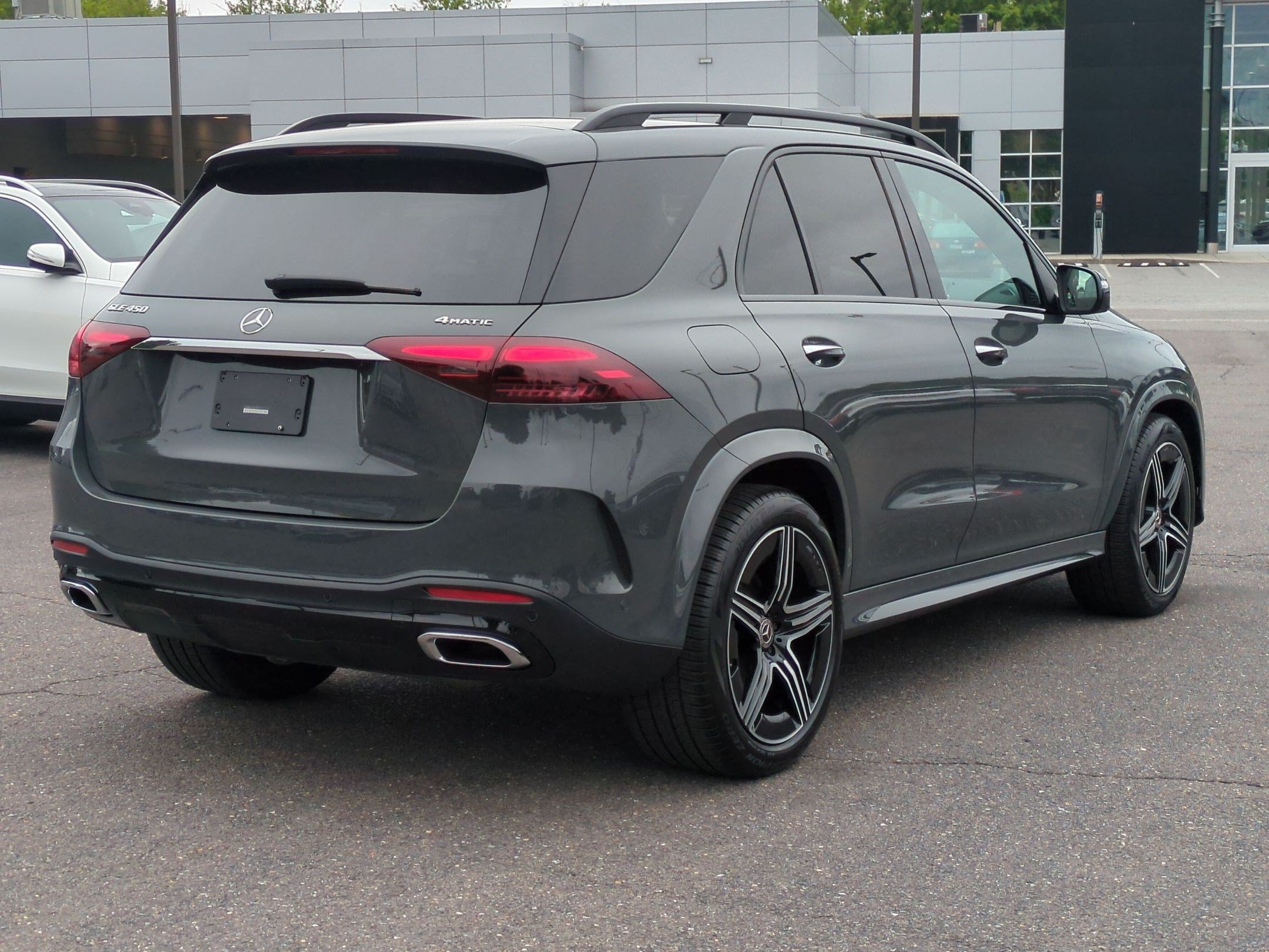Certified 2026 Mercedes-Benz GLE 450 4MATIC image 3