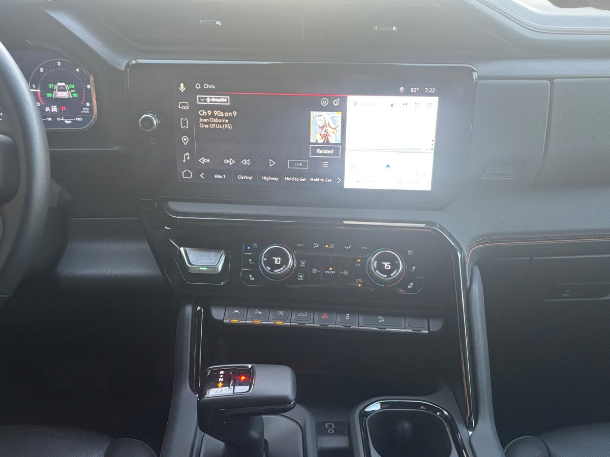 Used 2025 GMC Sierra 1500 AT4 w/ AT4 Premium Package image 3