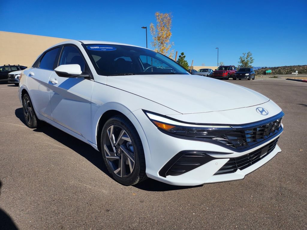 Certified 2024 Hyundai Elantra Limited image 2