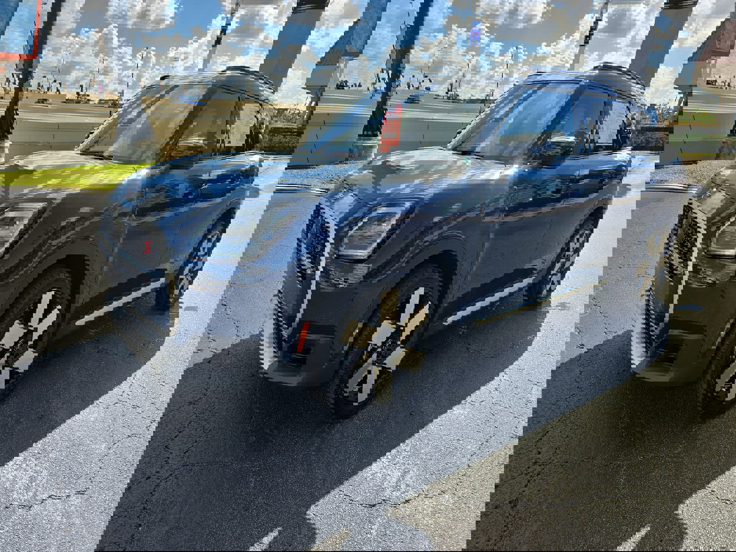 Certified 2025 MINI Cooper Countryman S w/ Comfort Package Max image 7