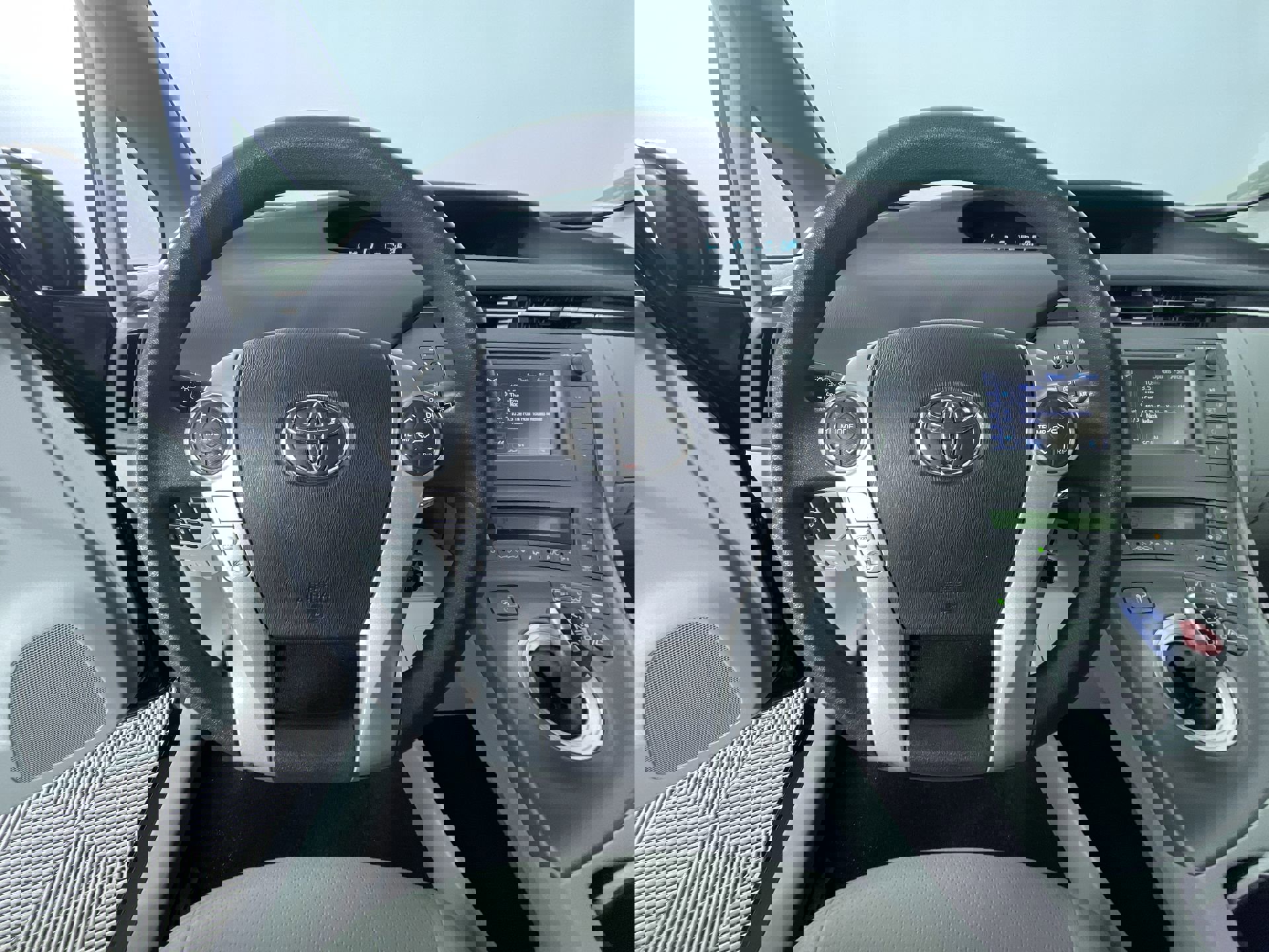 Used 2015 Toyota Prius Two image 16