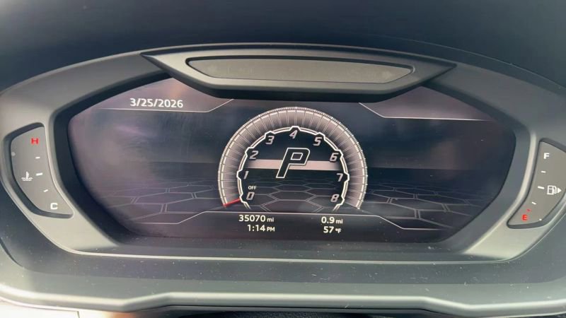 Used 2019 Lamborghini Urus image 13