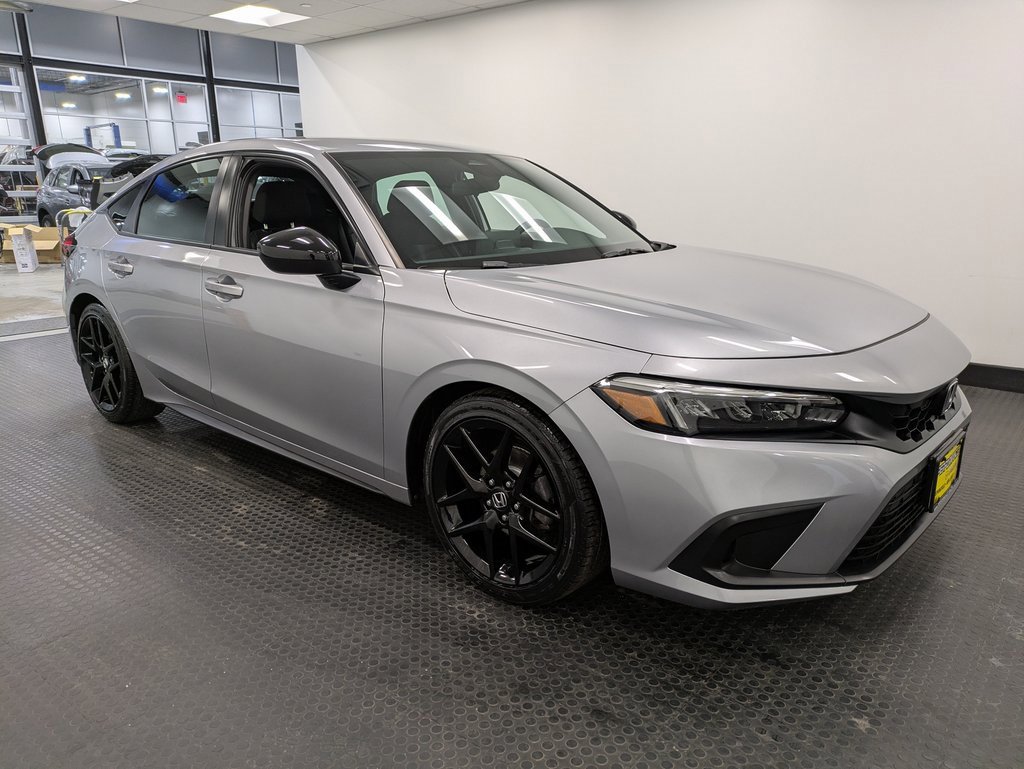Used 2023 Honda Civic Sport image 3