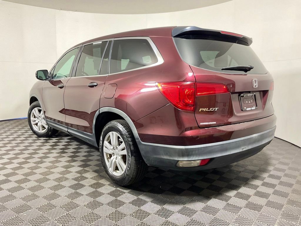 Used 2016 Honda Pilot LX image 10
