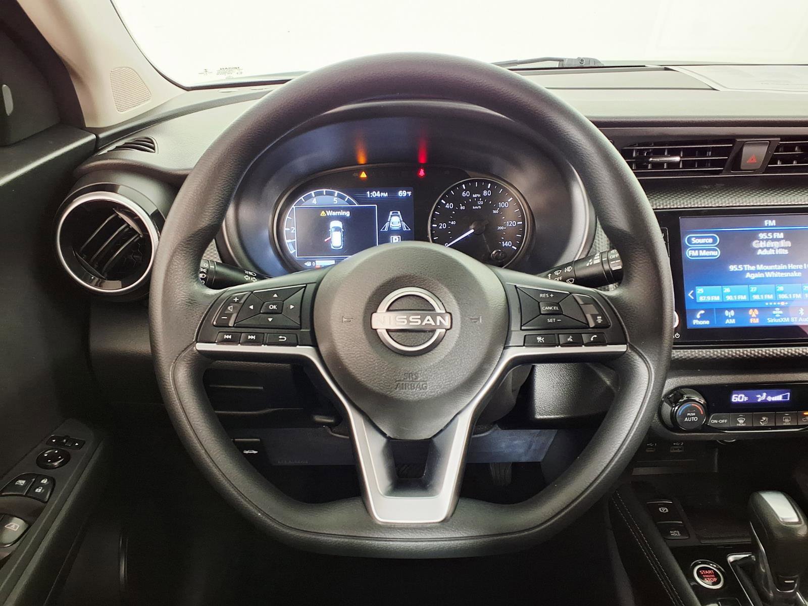 Used 2022 Nissan Kicks SV FWD image 15