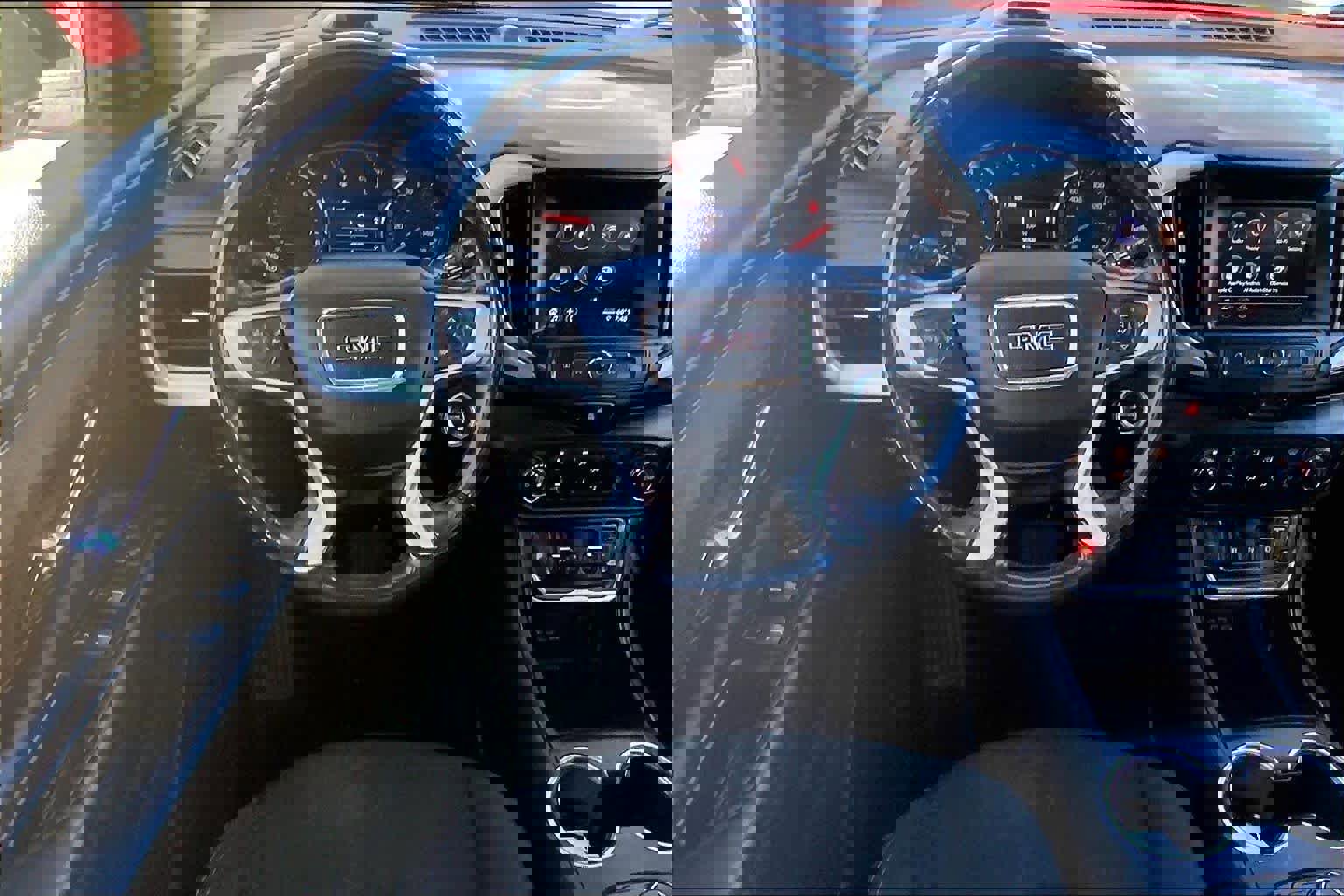 Used 2021 GMC Terrain SLE image 6