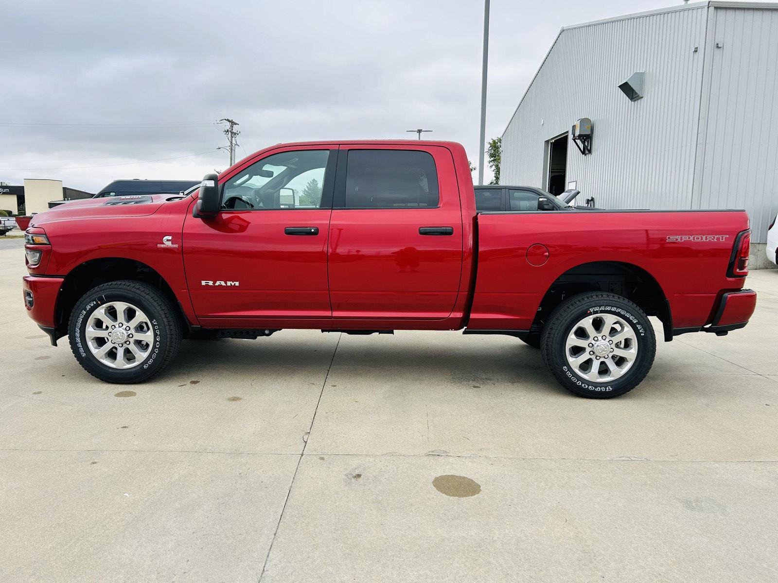 New 2027 RAM 3500 Big Horn AWD/4WD image 32