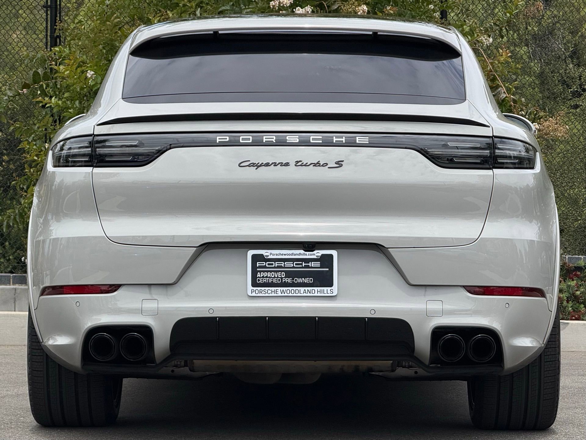 Certified 2022 Porsche Cayenne Turbo S AWD/4WD image 6