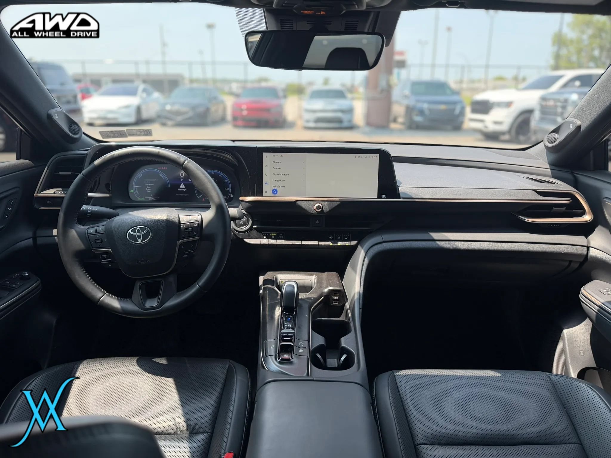 Used 2023 Toyota Crown AWD/4WD image 27