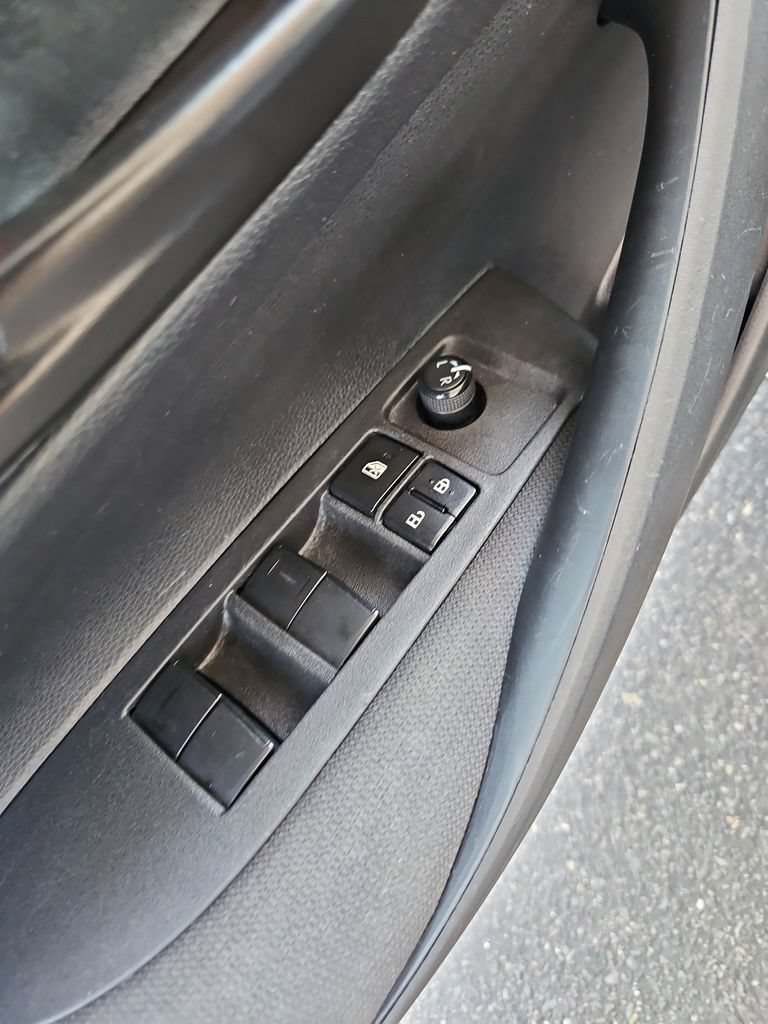 Used 2024 Toyota Corolla LE FWD image 22