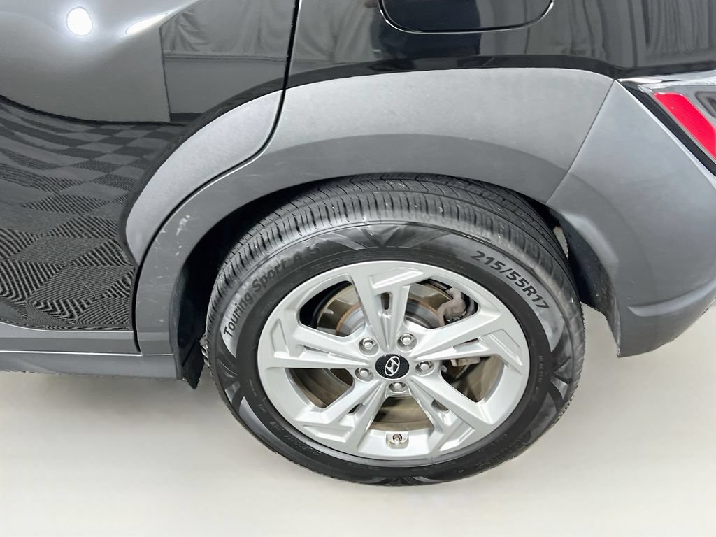 Certified 2022 Hyundai Kona SEL AWD/4WD image 23
