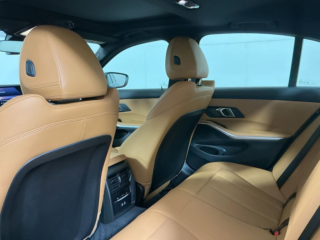 Certified 2025 BMW 330i Sedan w/ Premium Package RWD image 26