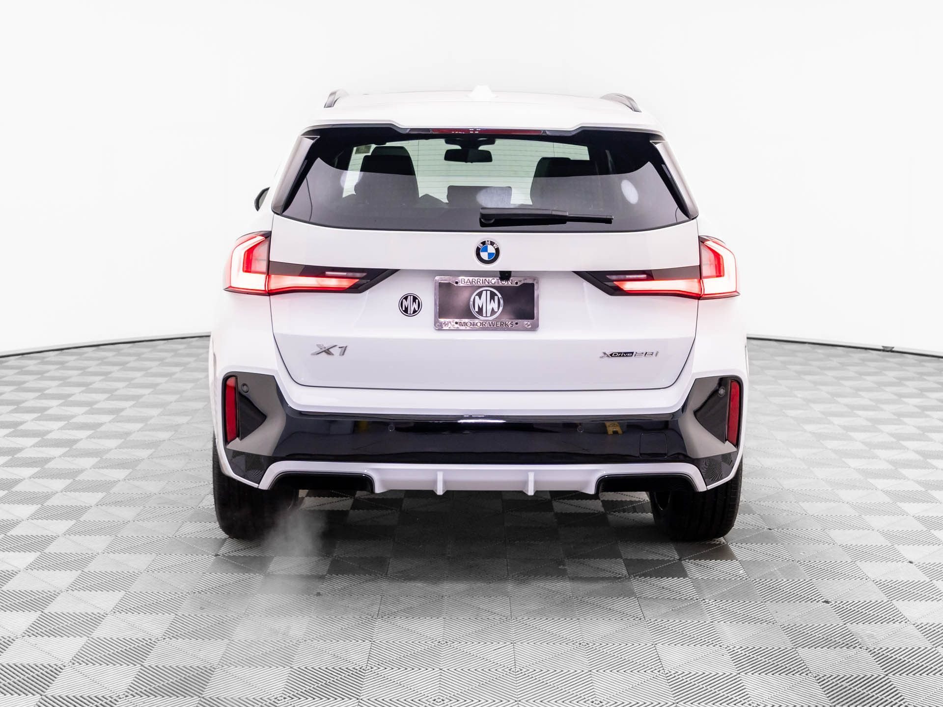 New 2026 BMW X1 xDrive28i AWD/4WD image 4