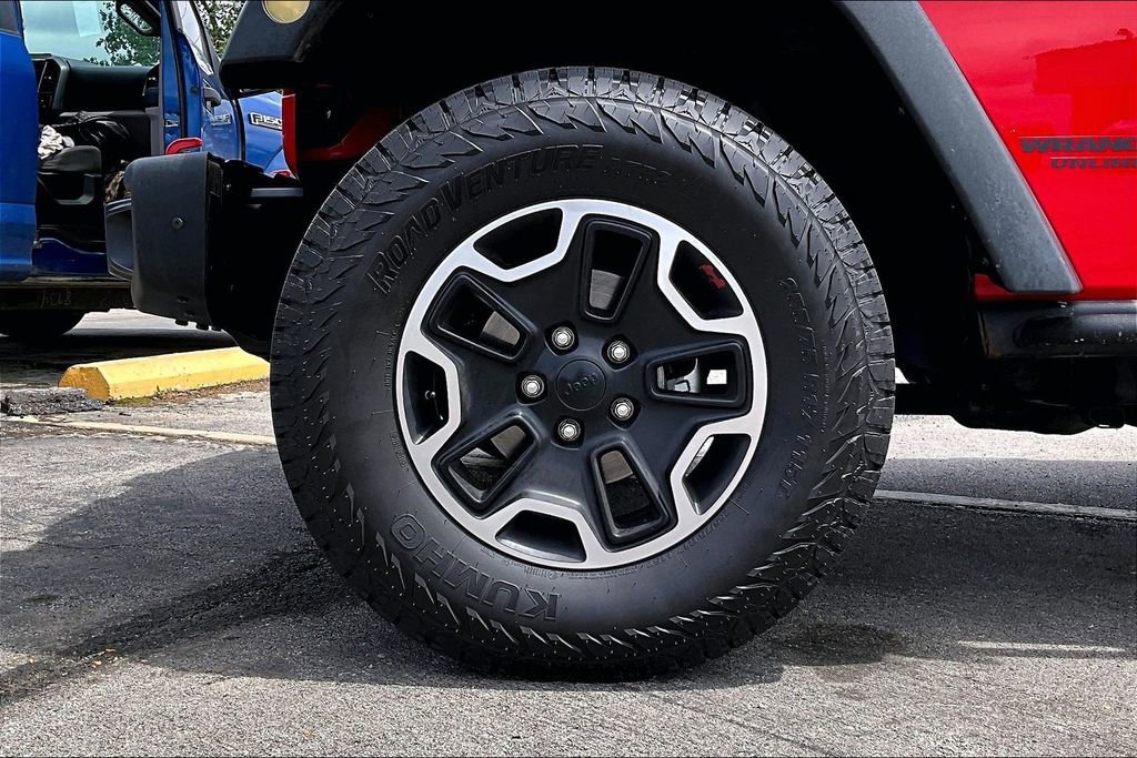 Used 2015 Jeep Wrangler Unlimited Rubicon image 31