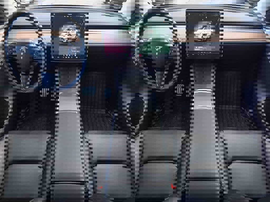 Used 2025 Tesla Model Y Performance image 11