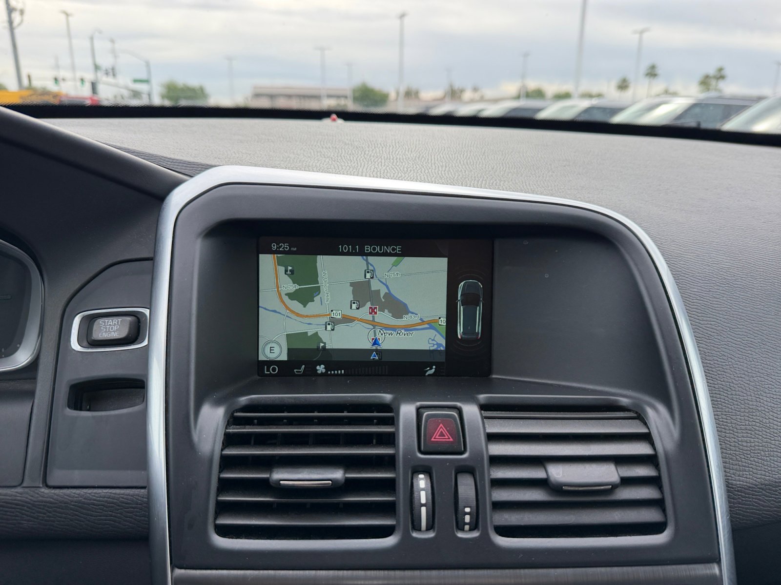 Used 2016 Volvo XC60 T5 Premier w/ Proximity Package image 28