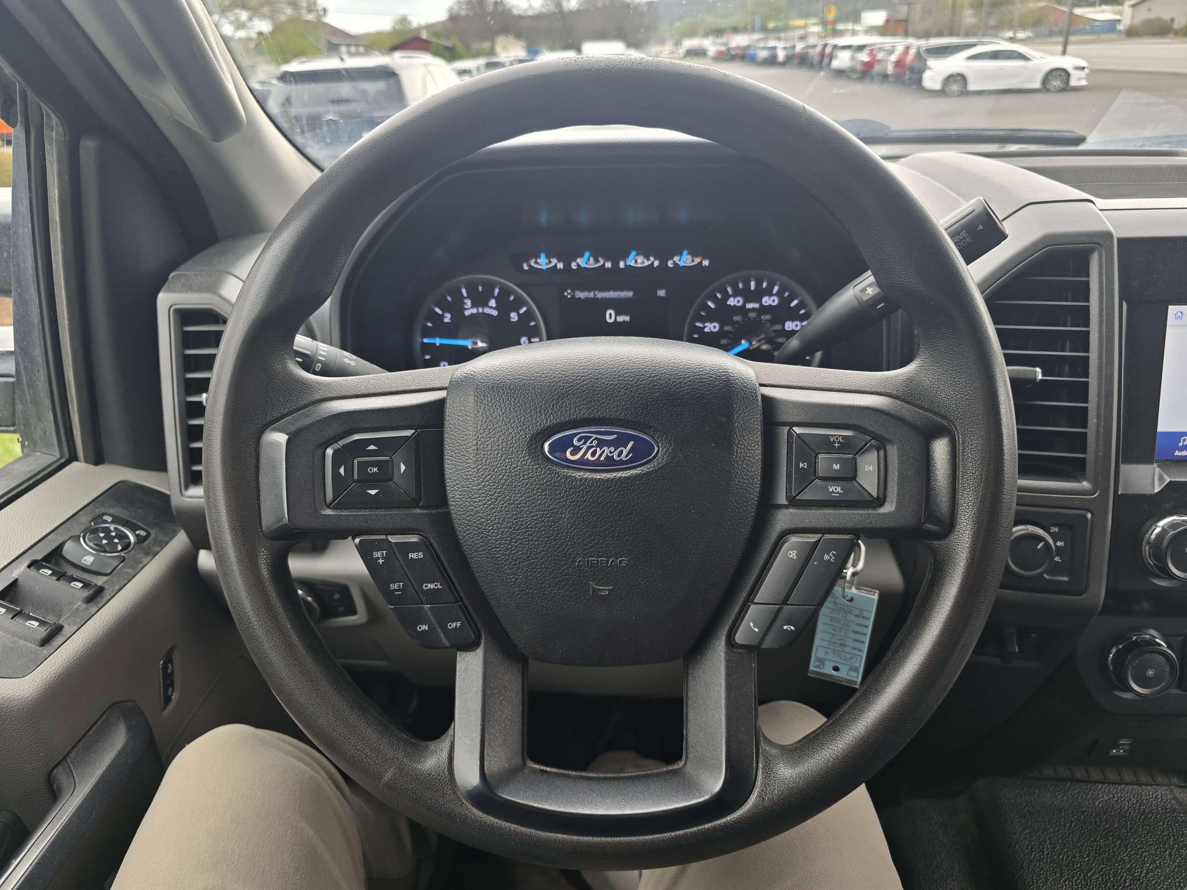 Used 2020 Ford F350 XL w/ STX Appearance Package AWD/4WD image 12