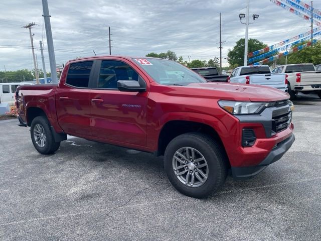 Used 2023 Chevrolet Colorado LT w/ LT Convenience Package II AWD/4WD image 7