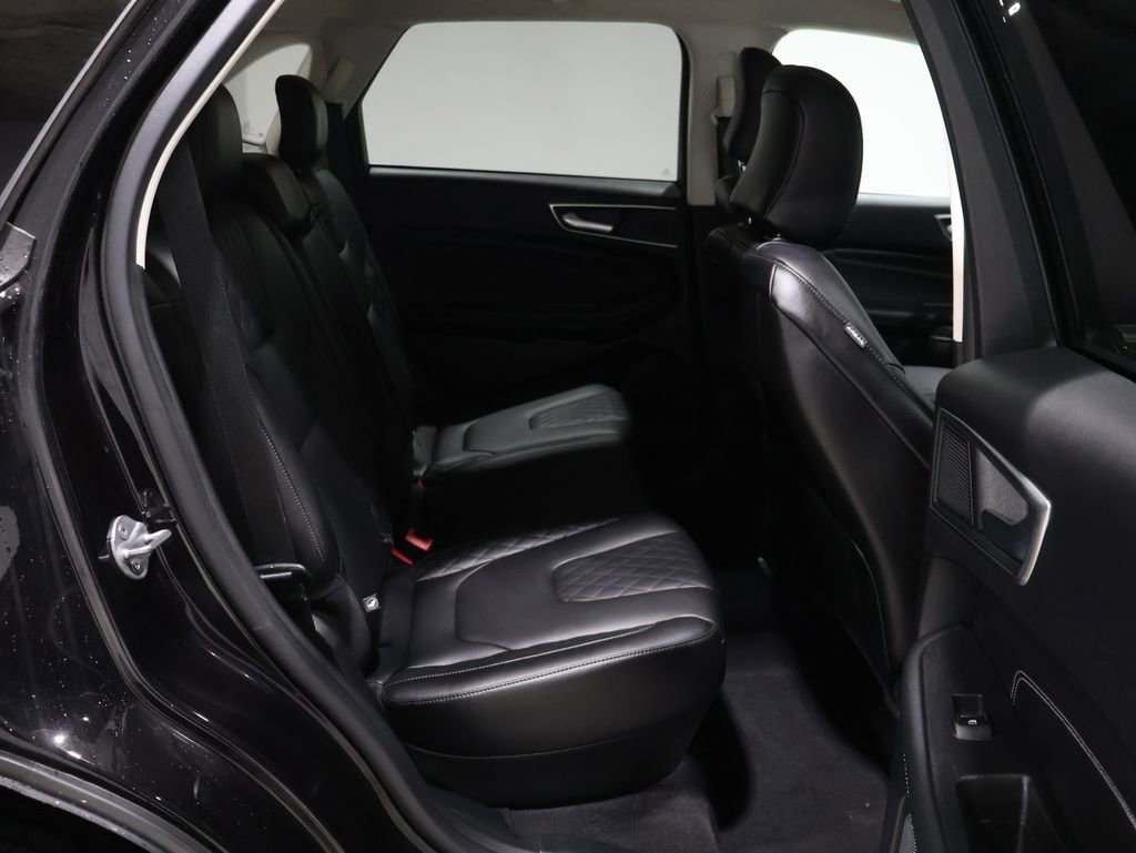 Used 2024 Ford Edge Titanium image 21