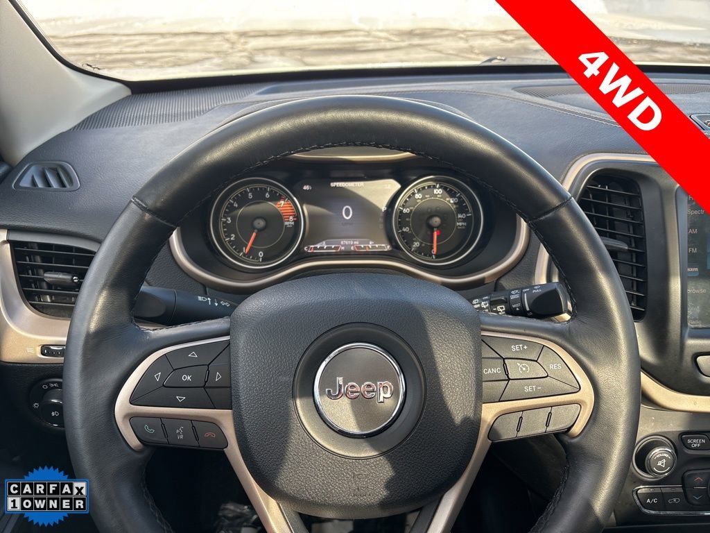 Used 2016 Jeep Cherokee Limited image 16