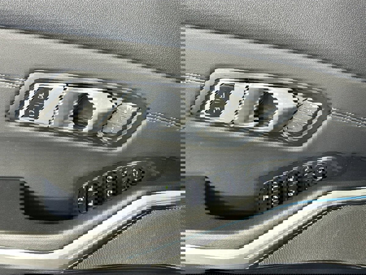 Used 2023 BMW M3 Competition w/ Executive Package image 25