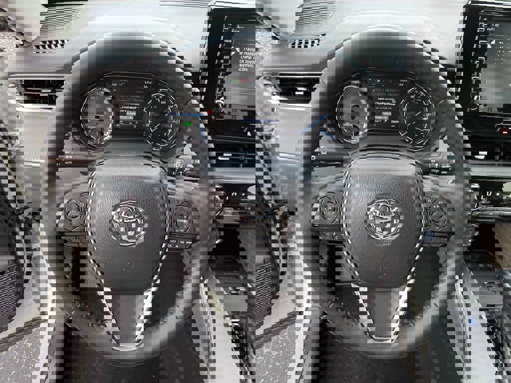 Used 2021 Toyota Venza XLE w/ Softex Package image 30