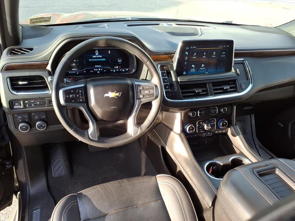 Used 2023 Chevrolet Suburban Premier image 17