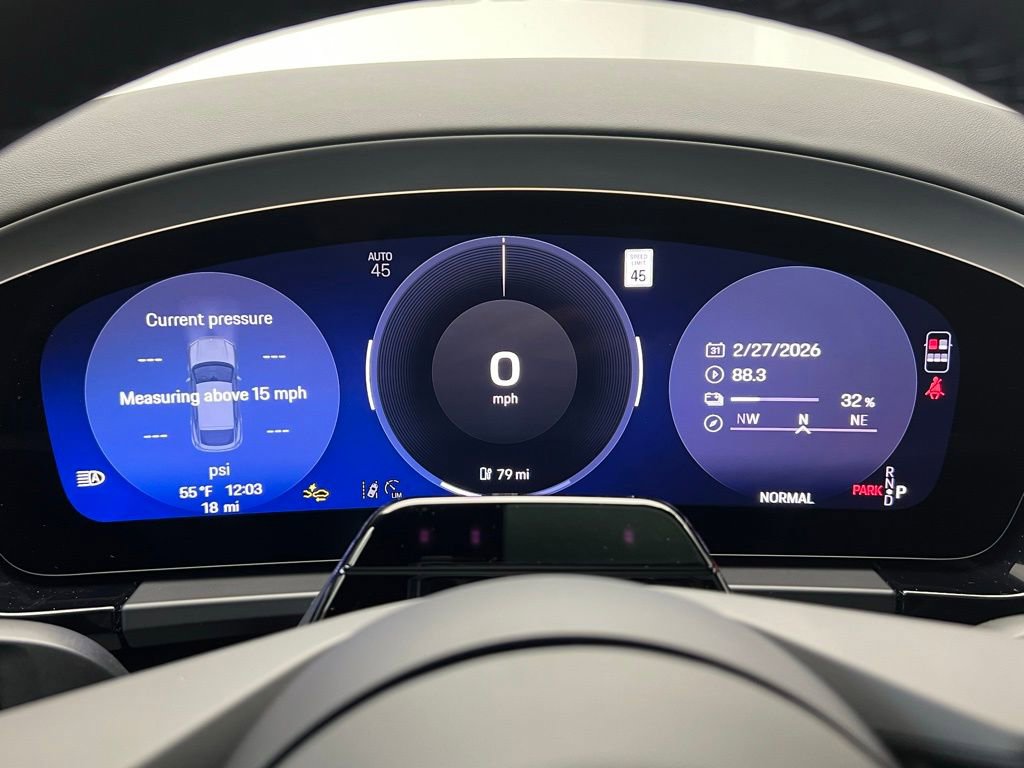 New 2026 Porsche Macan 4 Electric image 10