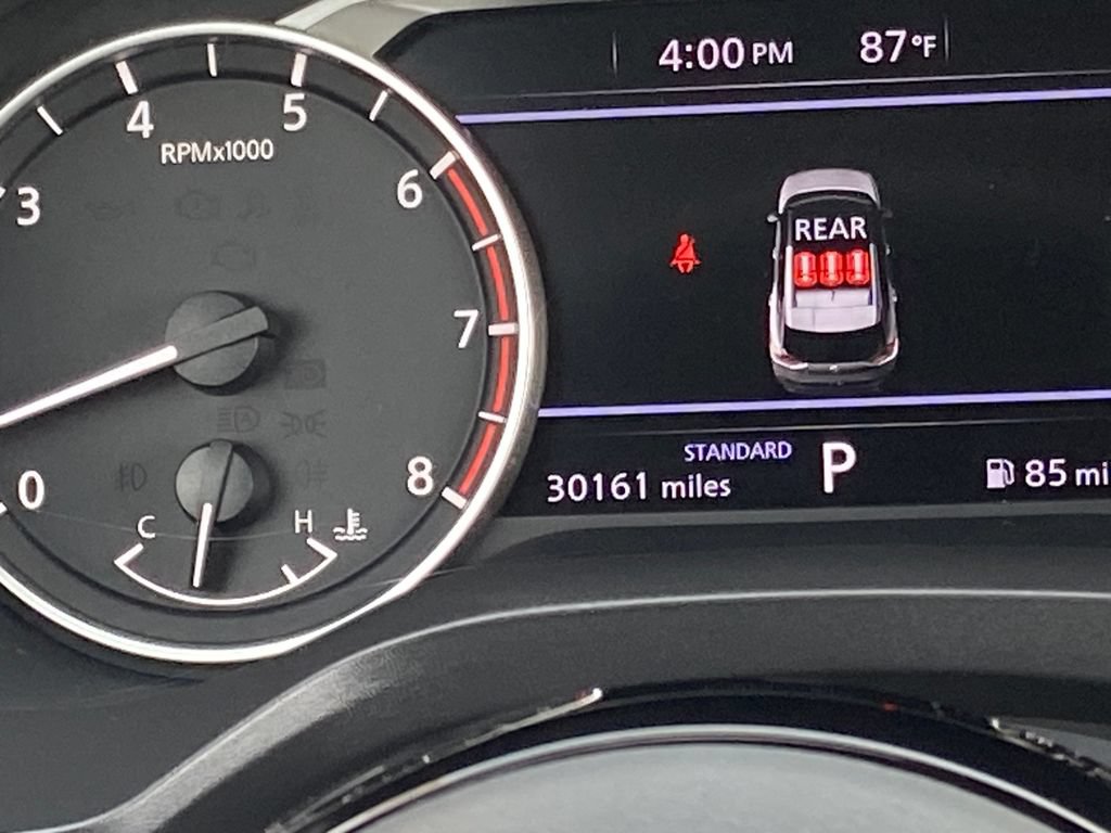 Used 2023 Nissan Rogue SV FWD image 11
