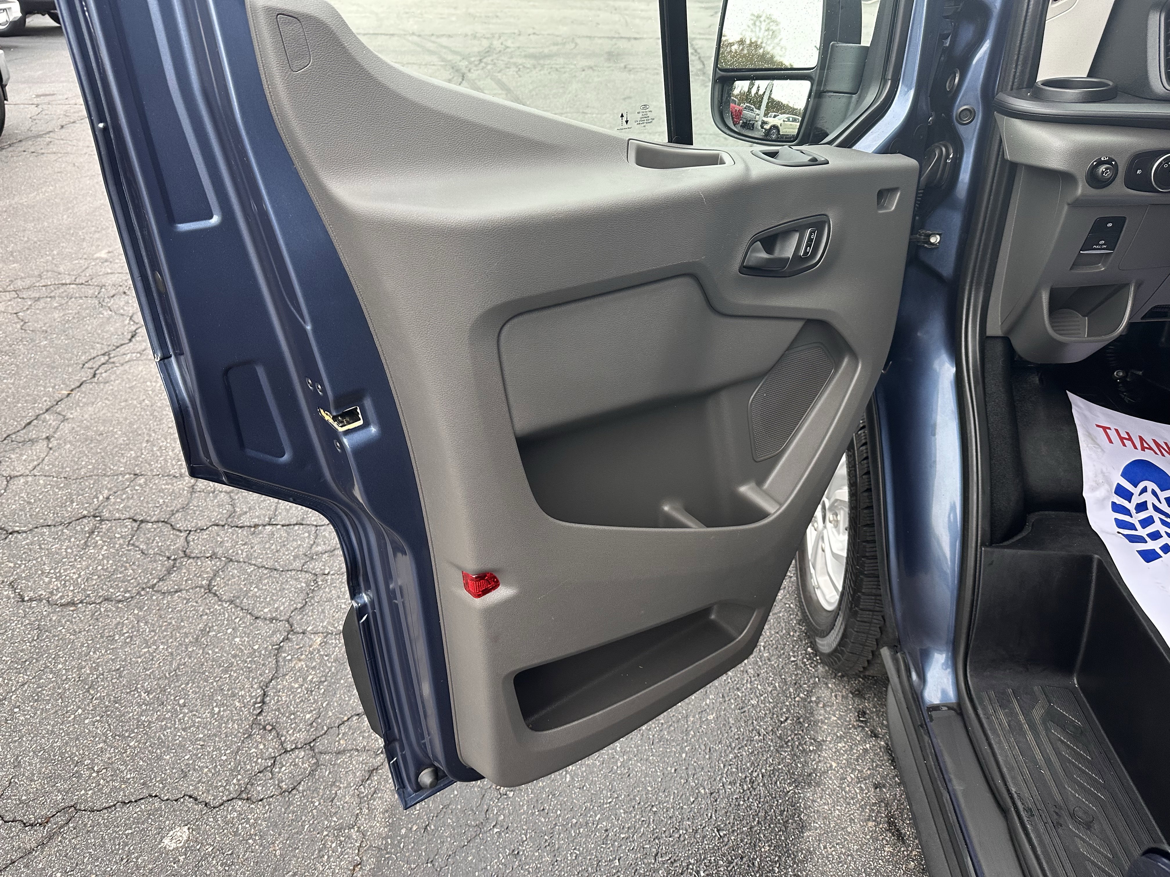 Used 2025 Ford Transit 350 XL RWD image 9
