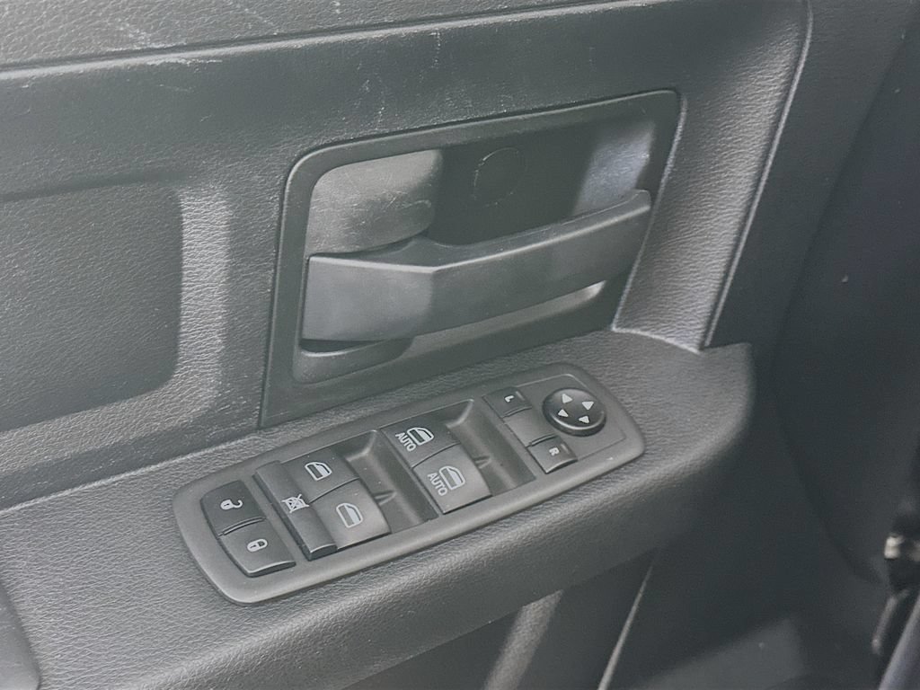 Used 2020 RAM 1500 Tradesman AWD/4WD image 23