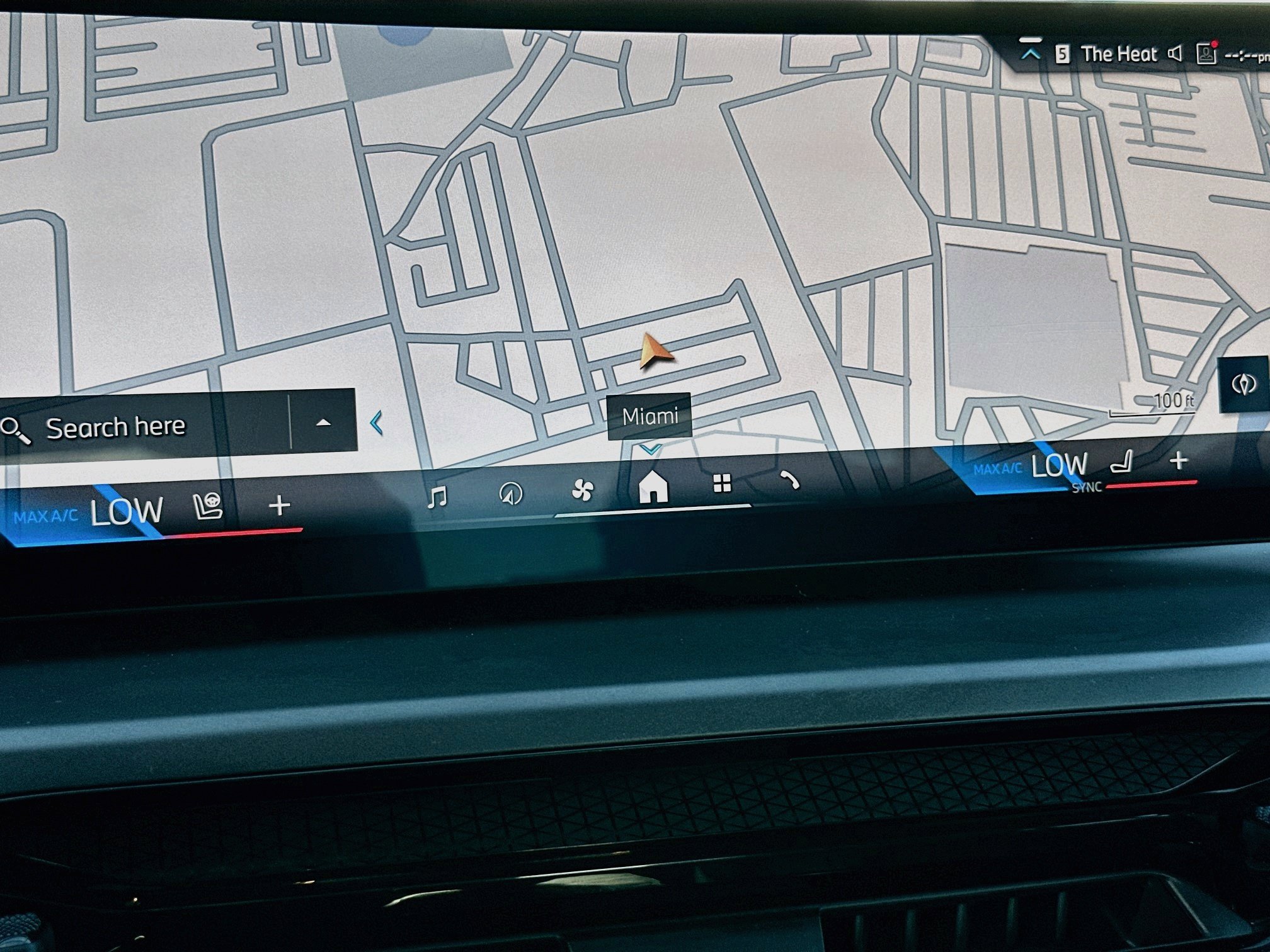 Certified 2025 BMW 230i Coupe RWD image 13