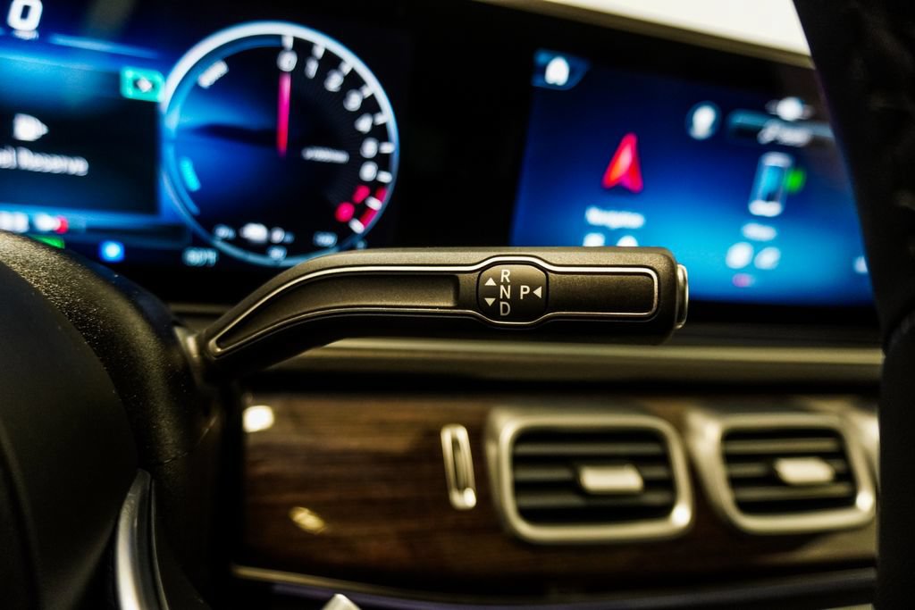 Used 2025 Mercedes-Benz GLE 450e 4MATIC image 19