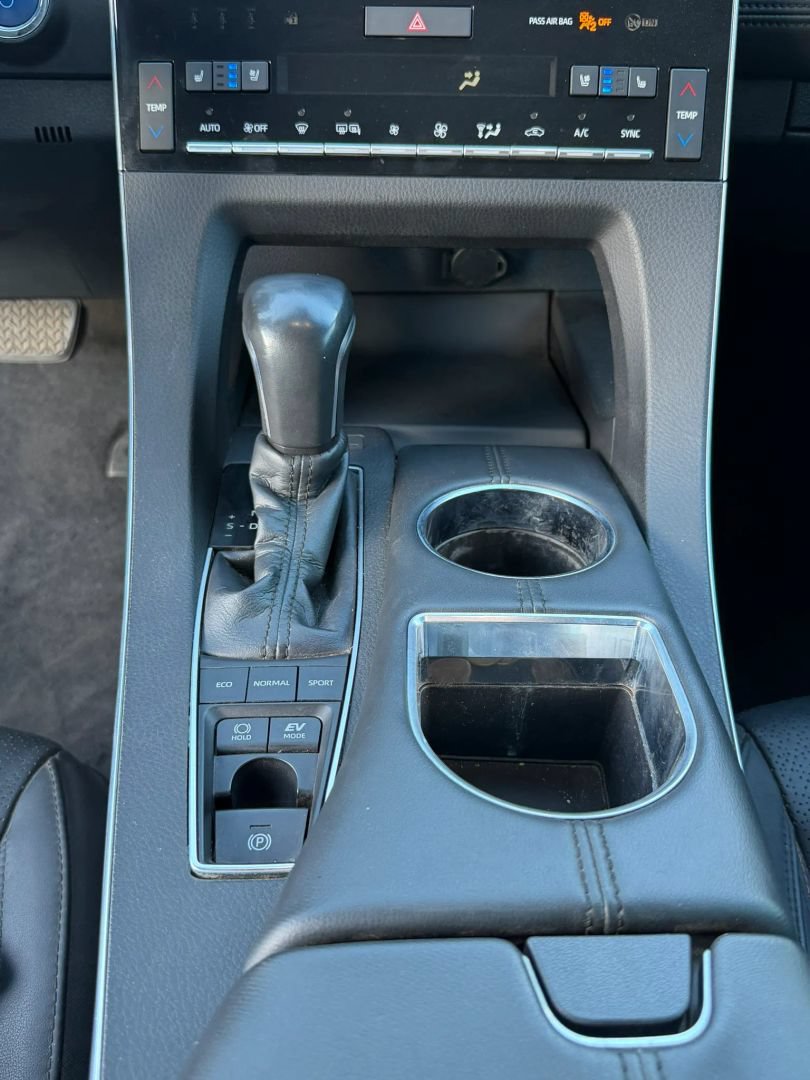 Used 2021 Toyota Avalon Limited w/ Advanced Safety Package FWD image 25