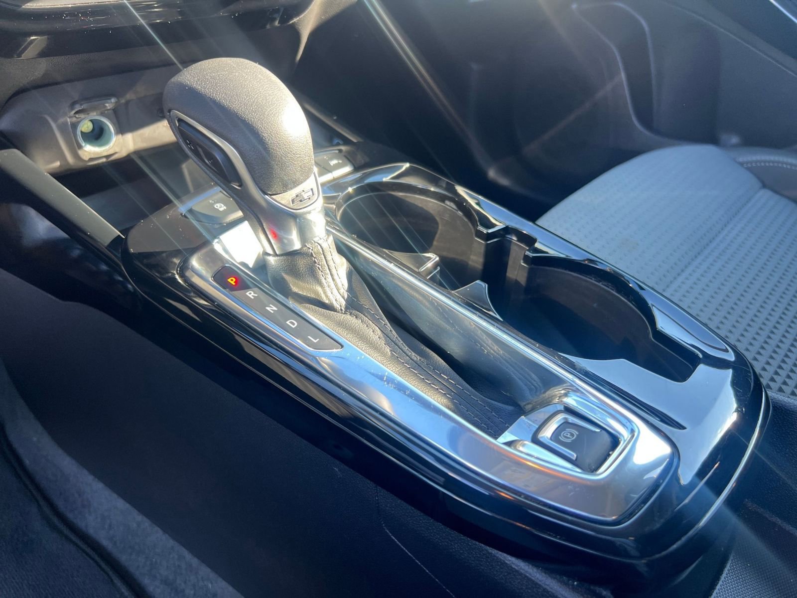 Used 2025 Chevrolet Trax LT image 41