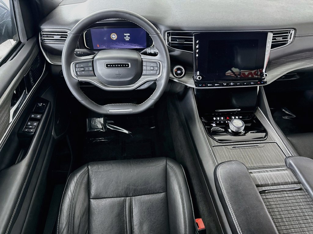 Used 2024 Jeep Wagoneer Series II AWD/4WD image 3