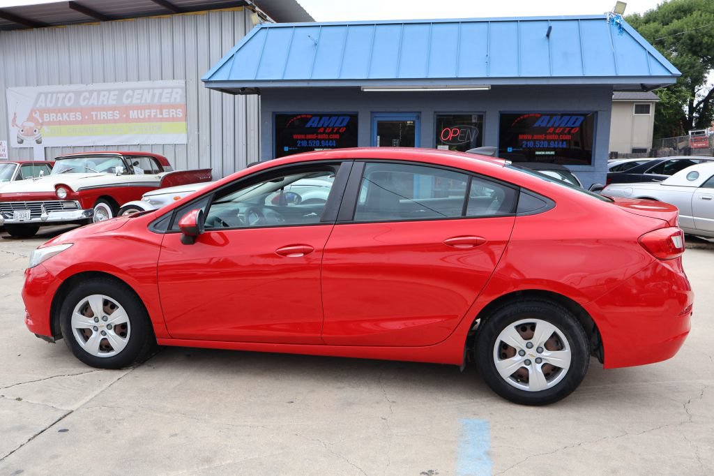 Used 2017 Chevrolet Cruze LS FWD image 4