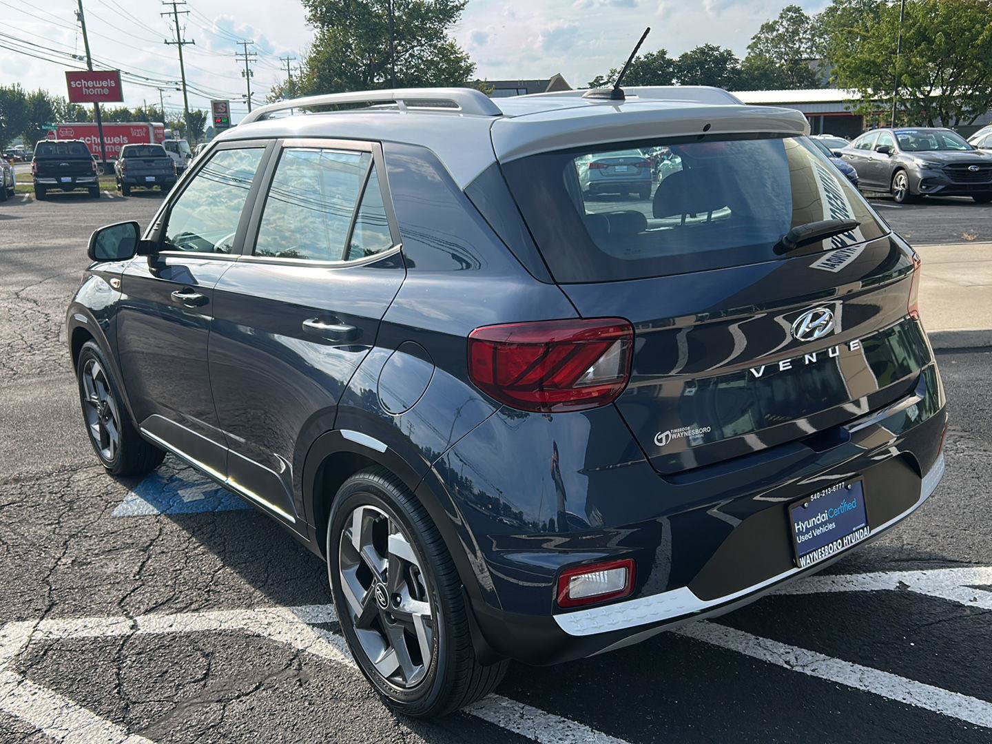 Certified 2024 Hyundai Venue Limited FWD image 5