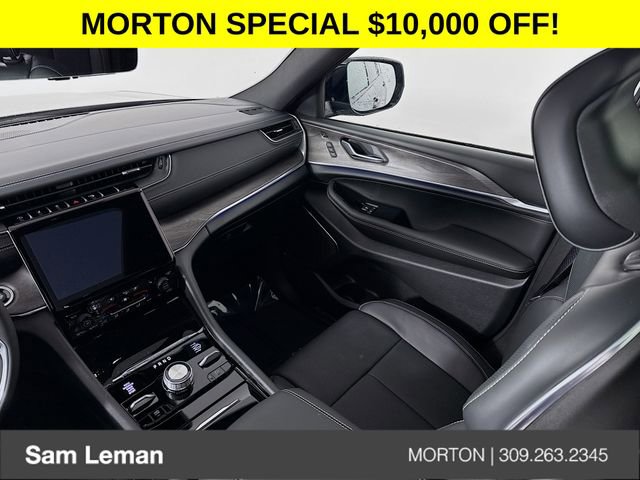 New 2025 Jeep Grand Cherokee L Overland w/ Luxury Tech Group IV image 24