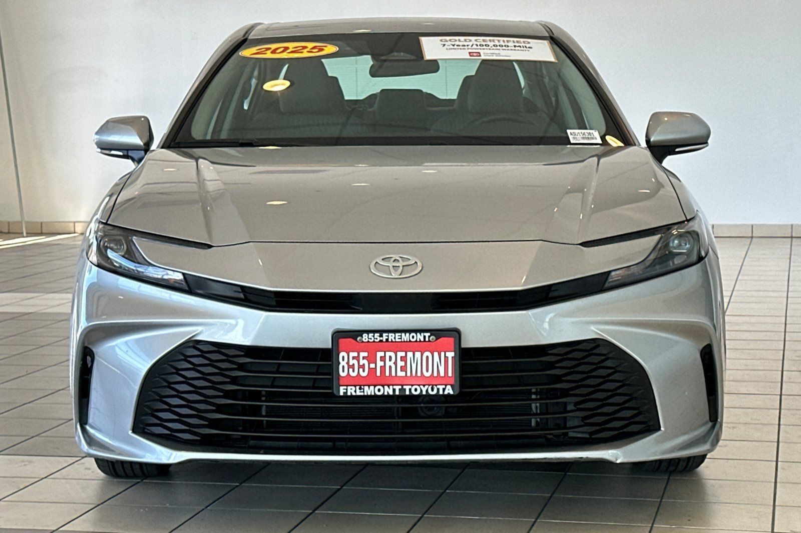Used 2025 Toyota Camry LE FWD image 9