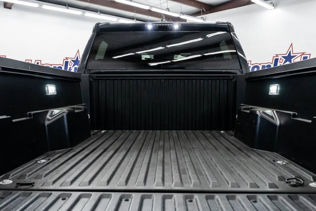 Used 2025 Toyota Tacoma TRD Off-Road AWD/4WD image 10