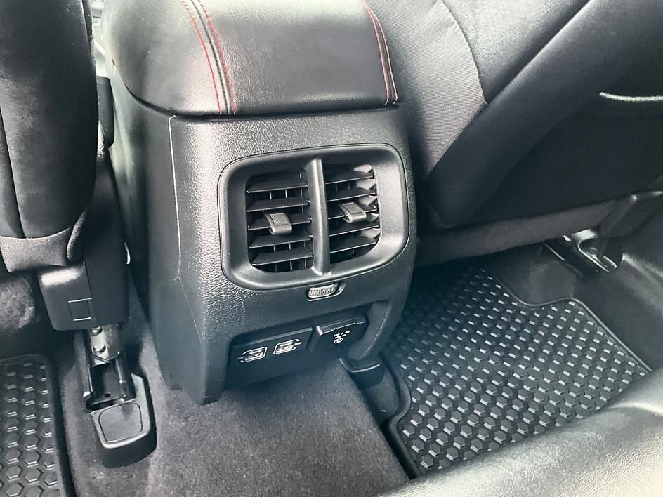 Used 2022 Jeep Cherokee Trailhawk w/ Comfort/Convenience Group image 29