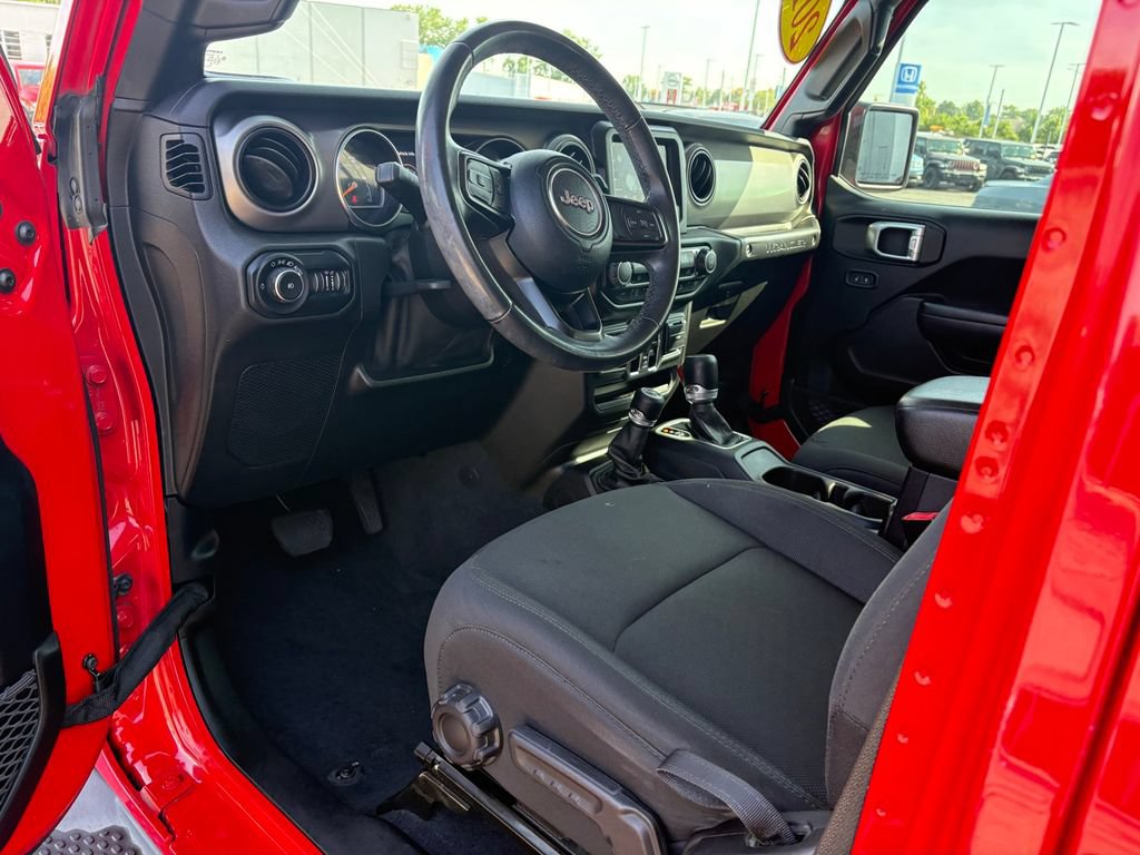 Used 2019 Jeep Wrangler Unlimited Sport S AWD/4WD image 14