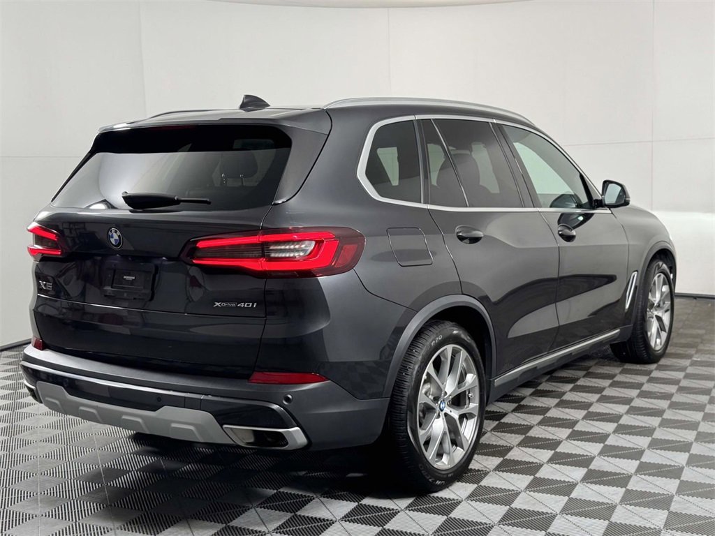 Used 2023 BMW X5 xDrive40i w/ Premium Package image 10