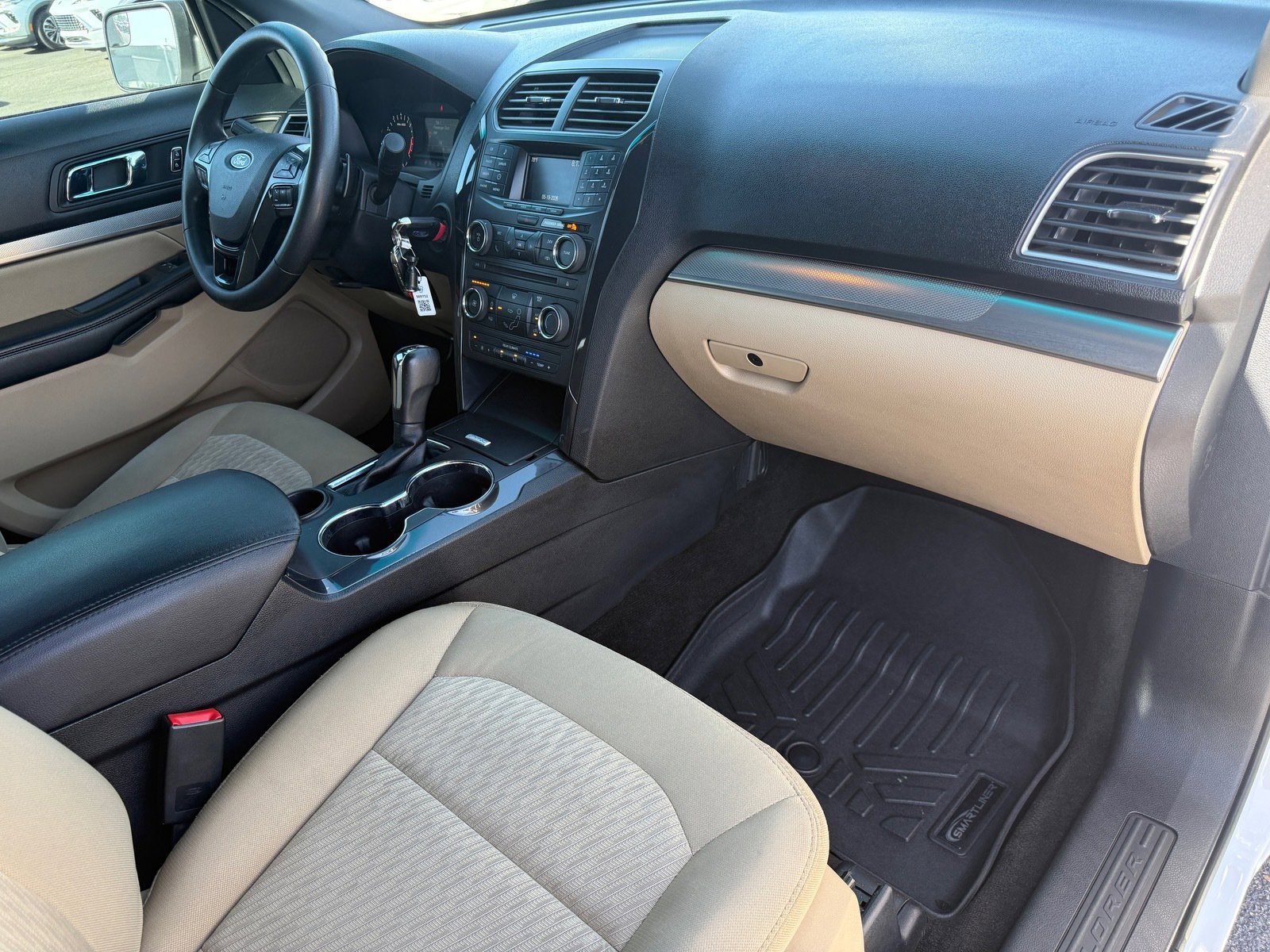 Used 2016 Ford Explorer FWD image 27