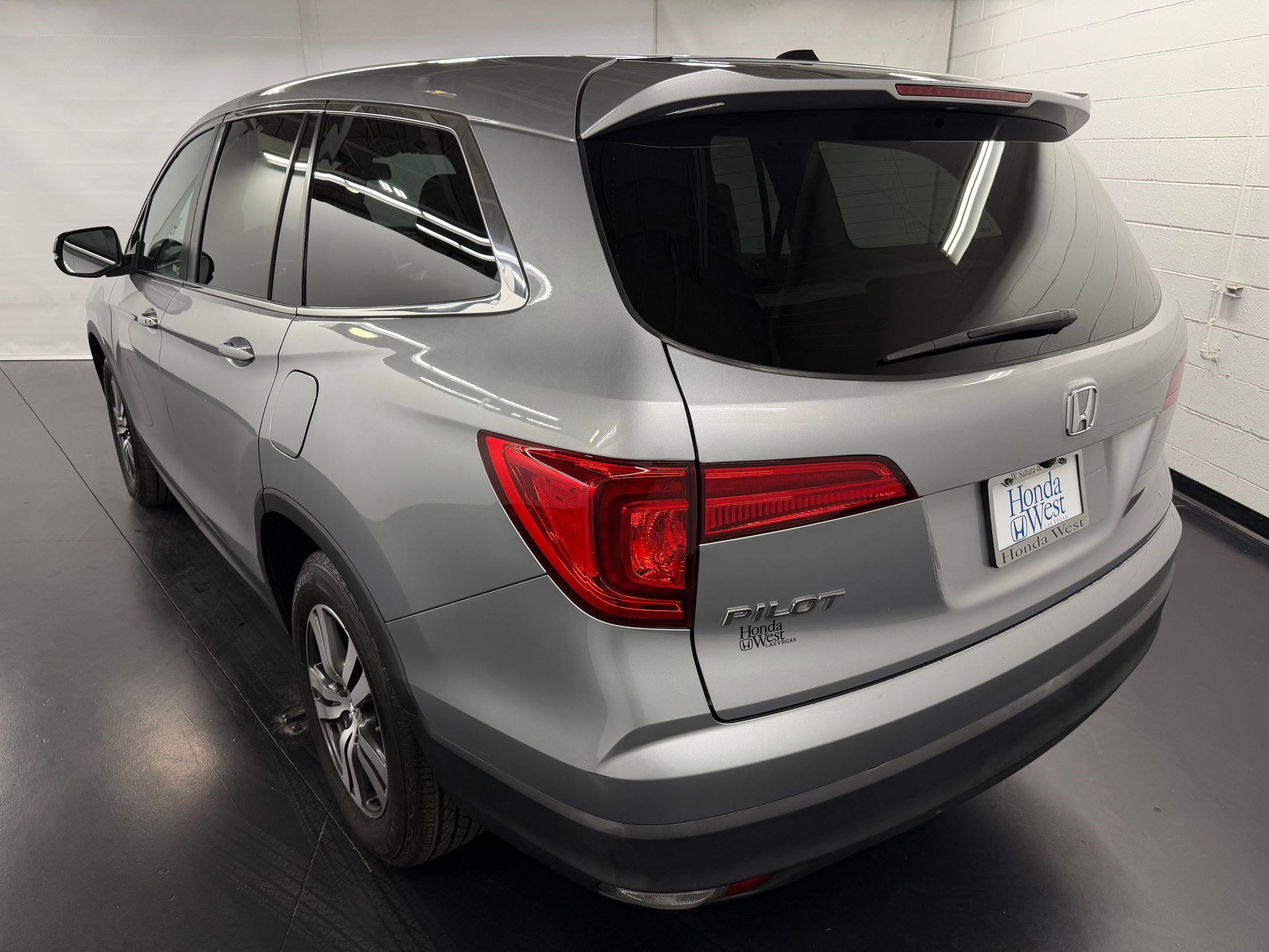 Used 2016 Honda Pilot EX-L image 3